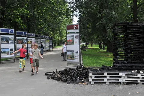 В Ярославле горела библиотека под открытым небом