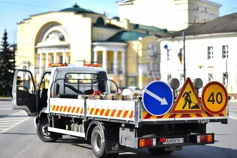 В центре Ярославля начали наносить дорожную разметку
