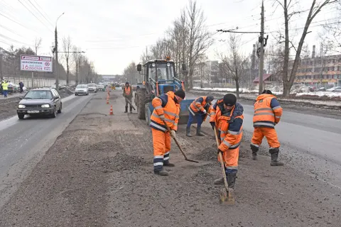Владимир Слепцов проверил качество гарантийного ямочного ремонта