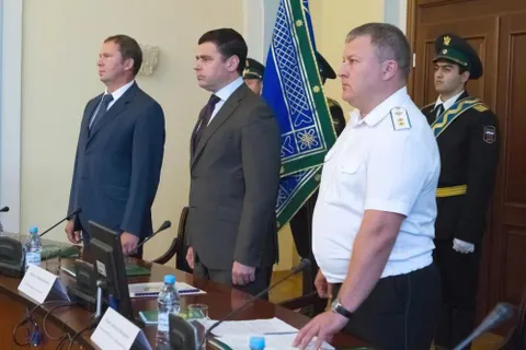 Дмитрий Миронов призвал судебных приставов усилить работу с недобросовестными налогоплательщиками