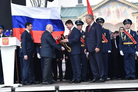 Ярославль удостоен звания Города трудовой доблести и славы