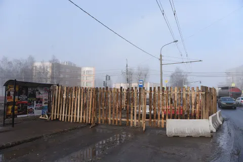 Мэрия назвала виновников вчерашнего обвала грунта на Большой Октябрьской