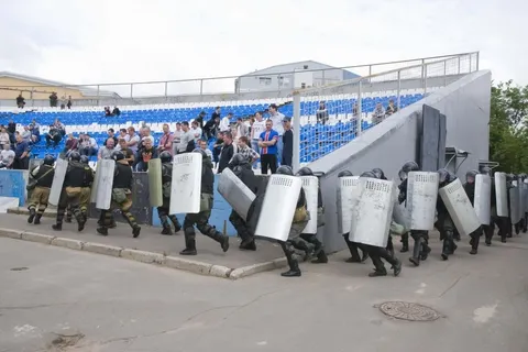 Ярославские полицейские боролись с массовыми беспорядками