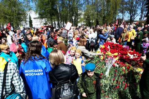 20 тысяч ярославцев  приняли участие в шествии «Бессмертного полка»