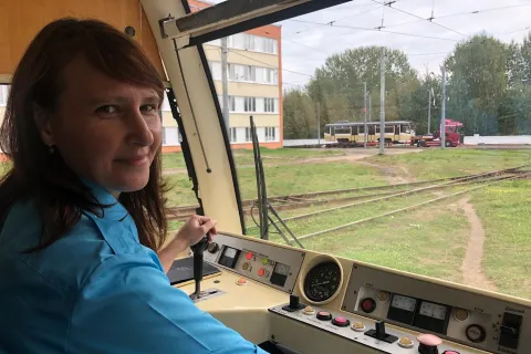 Водители "Яргорэлектротранса" получают новую униформу