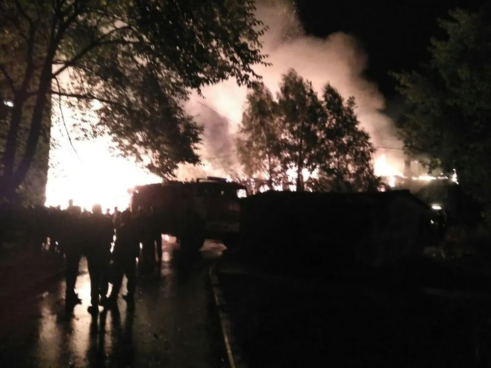 Ночью в Ярославле сгорело два расселенных дома