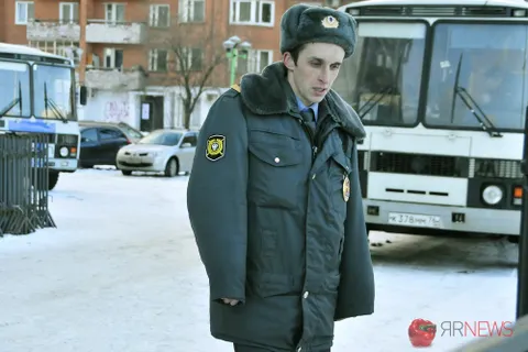 На митинг в поддержку мэра Ярославля собралось около двухсот человек. Фоторепортаж
