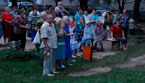 Александр Воробьёв и Эльхан Мардалиев встретились с жителями Резинотехники