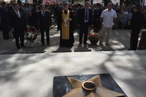 В Гаврилов-Яме зажжен Вечный огонь