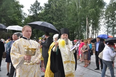 На месте строительства храма в Никульском заложили первый камень