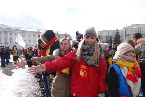 В Ярославле более двух тысяч человек «дали пять» друг другу