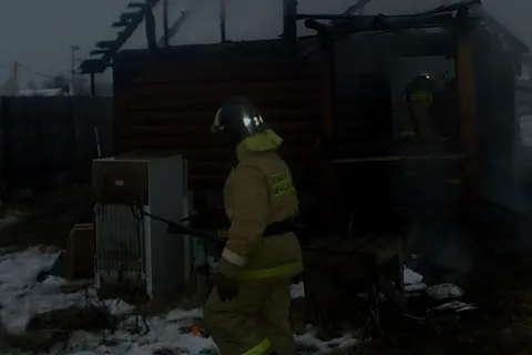 В Ярославской области во время пожара в частной бане погибли люди