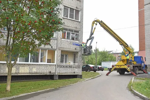 Во Фрунзенском районе Ярославля установлено более 500 новых адресных табличек