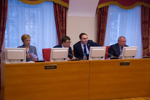 Проект бюджета Ярославской области на 2016 принят в первом чтении