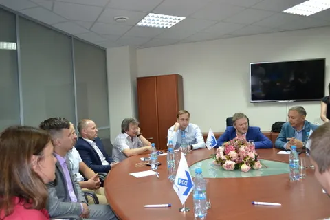 В Ярославле  федеральный бизнес-омбудсмен Борис Титов  встретился   с активом Всероссийской политической  «Партии Роста»