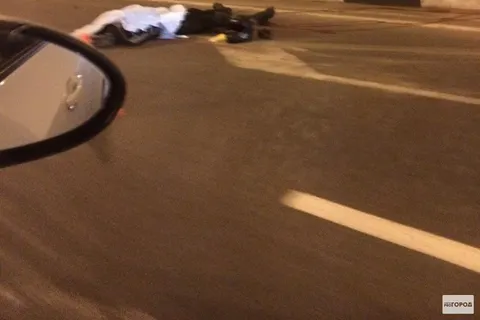 На Богоявленской площади в центре Ярославля погиб мотоциклист