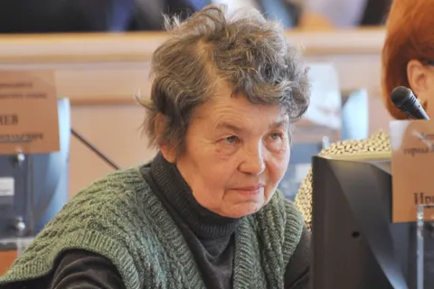 На внеочередном заседании муниципалитета Ярославля внесли поправки в бюджет. Фоторепортаж