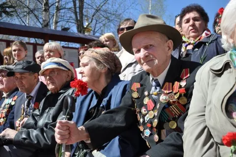 В Ярославской области торжественно перезахоронили прах двух неизвестных солдат