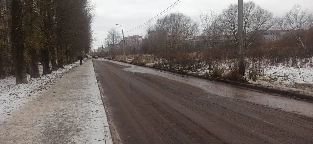 В Ярославле осушили текущую по улице реку