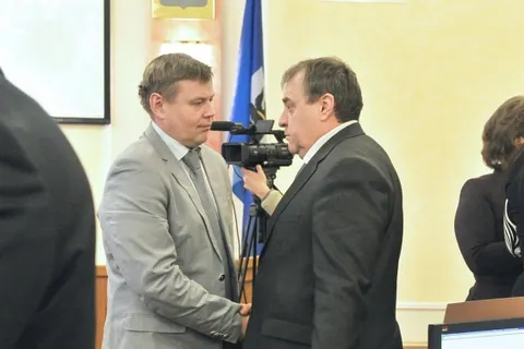 На очередном заседании муниципалитета Ярославля рассмотрено более двадцати вопросов. Фоторепортаж