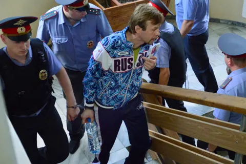 Начала суда над  мэром Ярославля журналисты ждали пять часов. Фоторепортаж