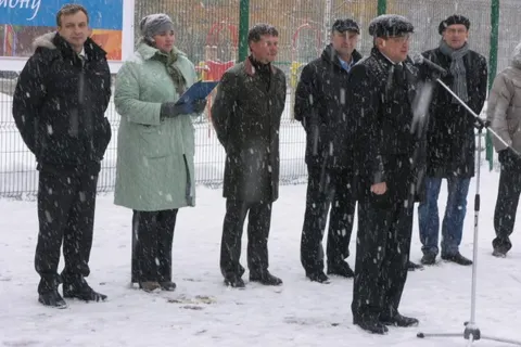В Дзержинском районе Ярославля открыли третью спортивную площадку
