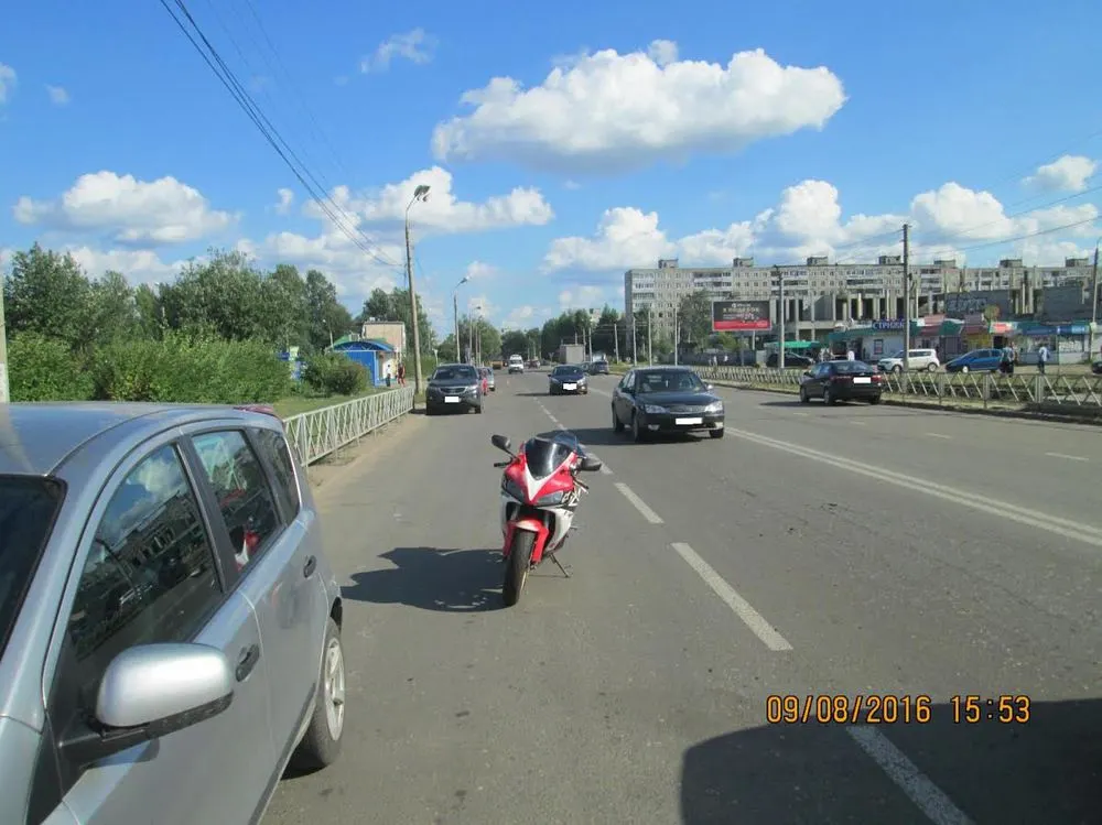 В Ярославле мотоцикл сбил пешехода