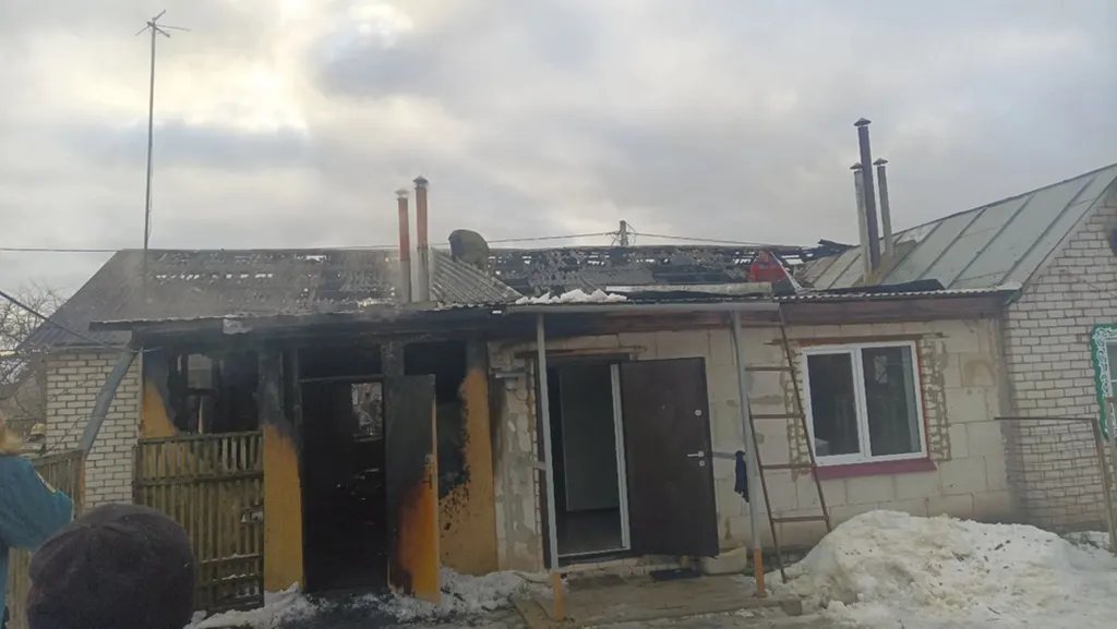 Под Ярославлем две семьи остались без крыши над головой