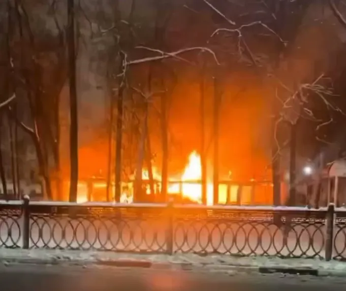 В Ярославле горел ресторан «Сквер»