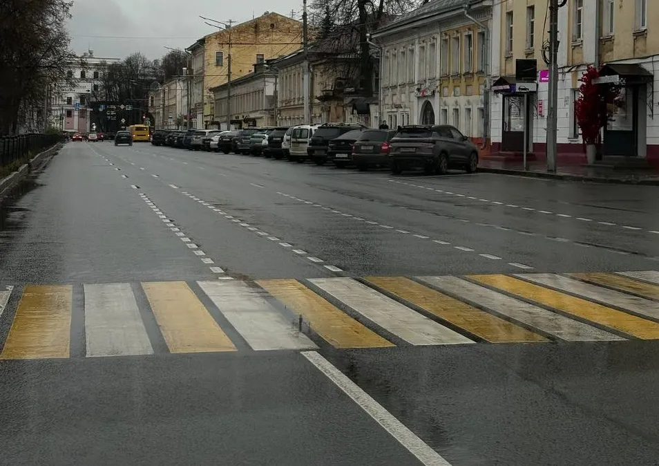 Власти обещают исправить странную разметку в центре Ярославля