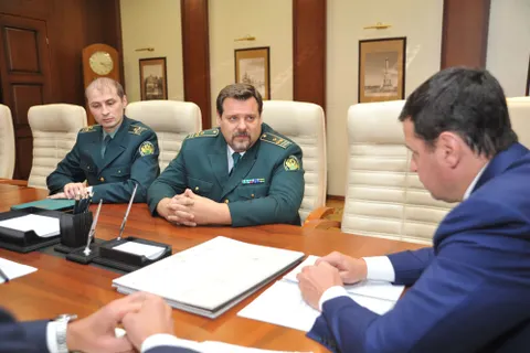 Дмитрий Миронов встретился с начальником Ярославской таможни Василием Ермолиным