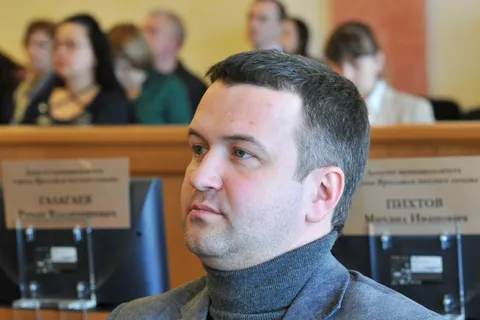 Шестнадцать грустных мгновений из жизни депутатов муниципалитета Ярославля. С фото