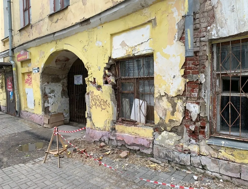 В Ярославле разваливающийся дом на Советской отремонтируют через суд