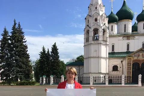В Ярославле депутаты призвали губернатора выйти из бункера