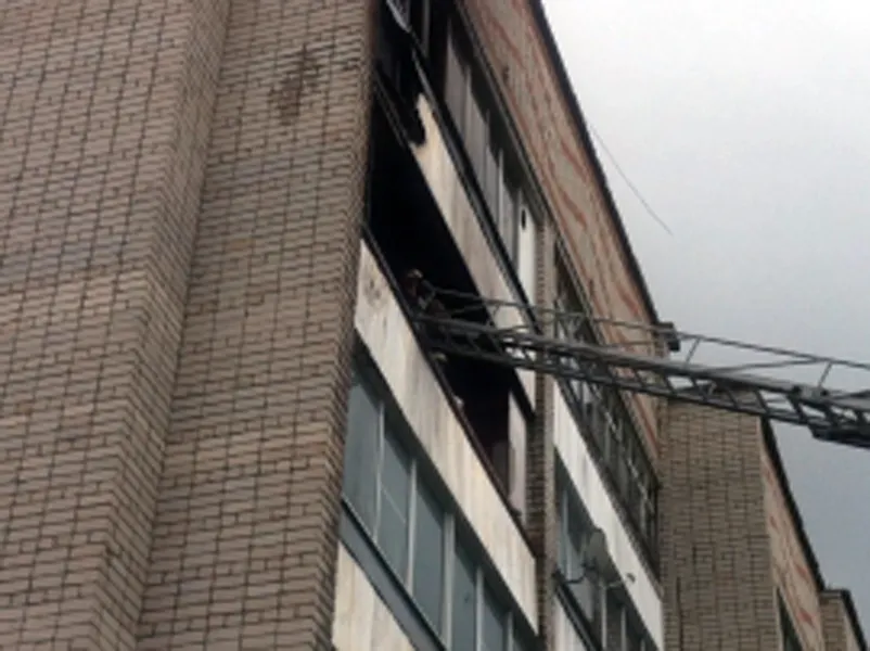 В Рыбинске тушили пожар в многоквартирном доме