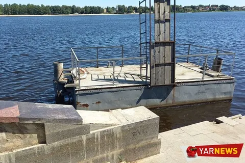 Лицо Ярославля: туристов, приплывающих на теплоходах, встречает помойка