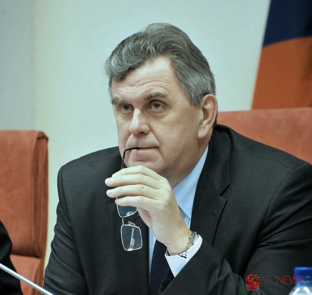 Сергей Ястребов определится с судьбой своего зама после завершения проверок