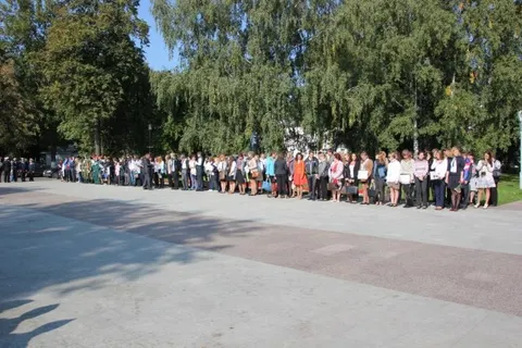 В Ярославле открылся «осенний» караул у «Вечного огня»