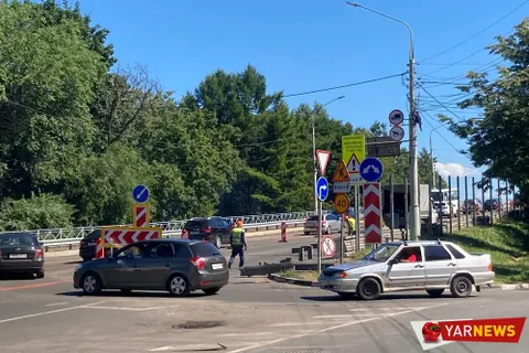 В Ярославле перекрыли вторую часть Октябрьского моста: фото