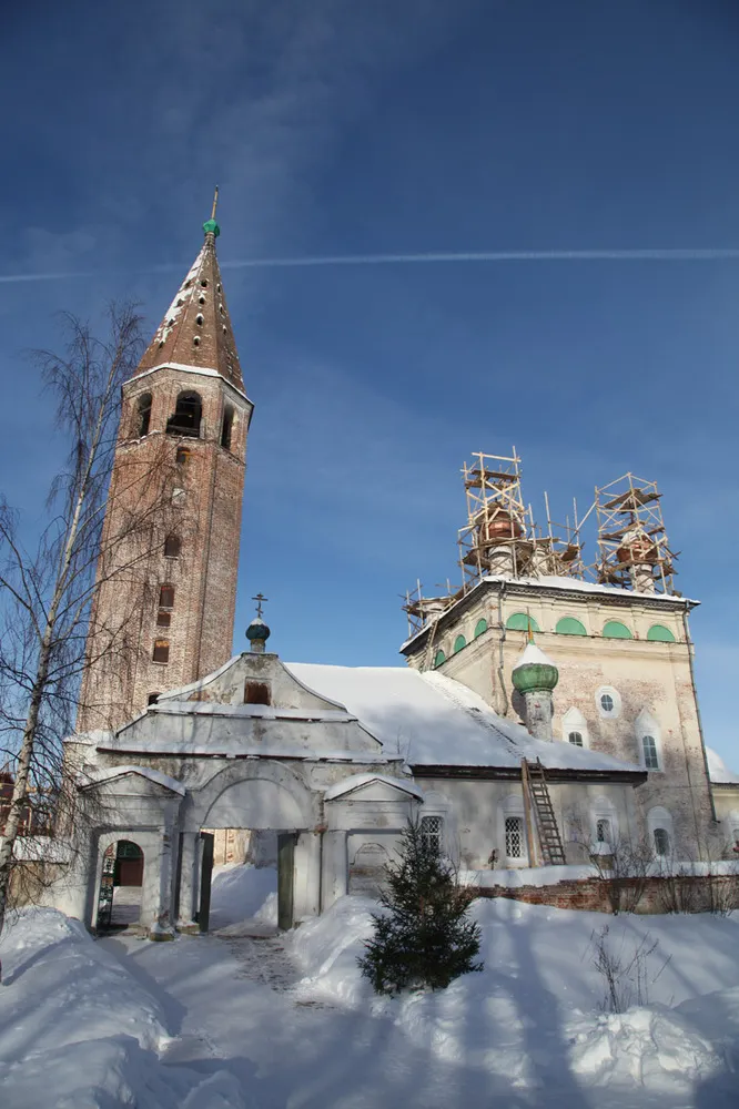 В Ярославской области в селе Вятское сегодня освятят купольные кресты