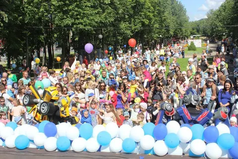 В Ярославле прошел парад колясок