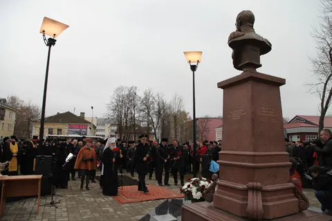В Ярославле открыли памятник императору Александру II