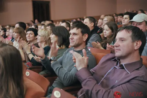 В Ярославле выступила сборная КВН высшей лиги. Фоторепортаж