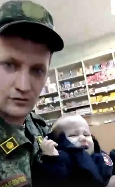 Многодетному папе-военному из Ростова пообещали место в яслях