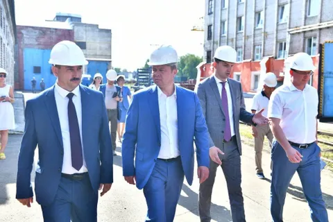 Илья Мотовилов посетил Ярославский вагоноремонтный завод