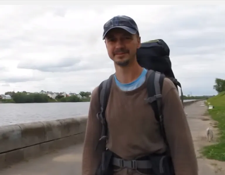 Идущий пешком вдоль Волги россиянин побывал в Ярославле
