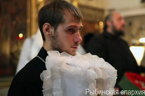 В Ярославле простились с семьей погибшего в ДТП священника