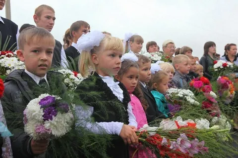 Новый учебный год ребята из села Дмитриевского Даниловского района Ярославской области начали в новой школе