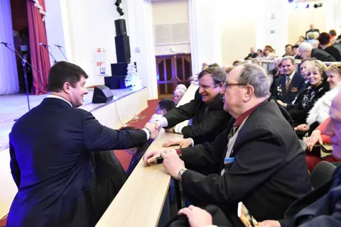 Ярославских ветеранов поздравили на Новогоднем балу