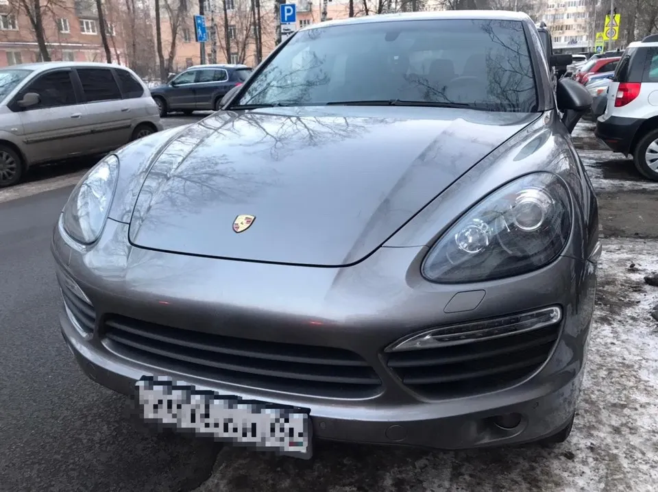 У ярославской компании арестовали Porche Cayenne